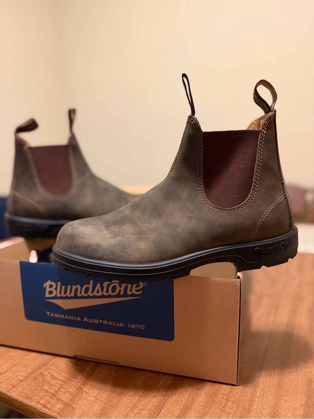 Blundstone Rustic Brown Chelsea Boots AUS 7, M 8, W 10